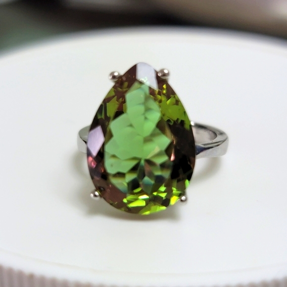 Naturally Color Changing Zultanite Ring - Picture 9 of 11